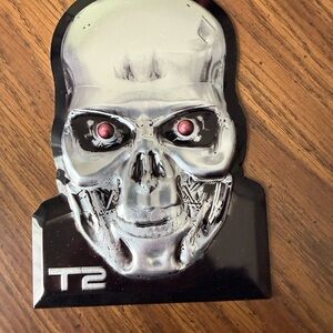Loot crate T2 Terminator Skull Wall Plaque - Metallic Silver & Black